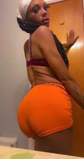 Escort Liyah in Schaumburg, IL