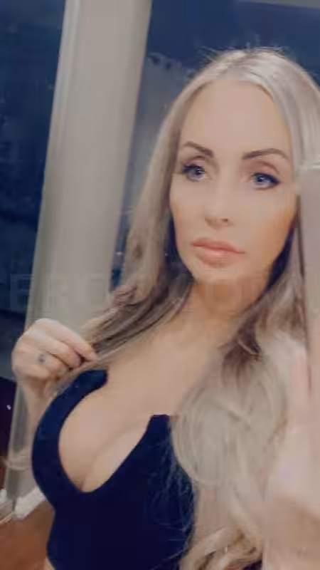 Escort Christy in Scottsdale, AZ