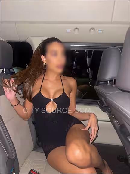 Escort Emma Waldorf and Star Santiago in Scottsdale, AZ