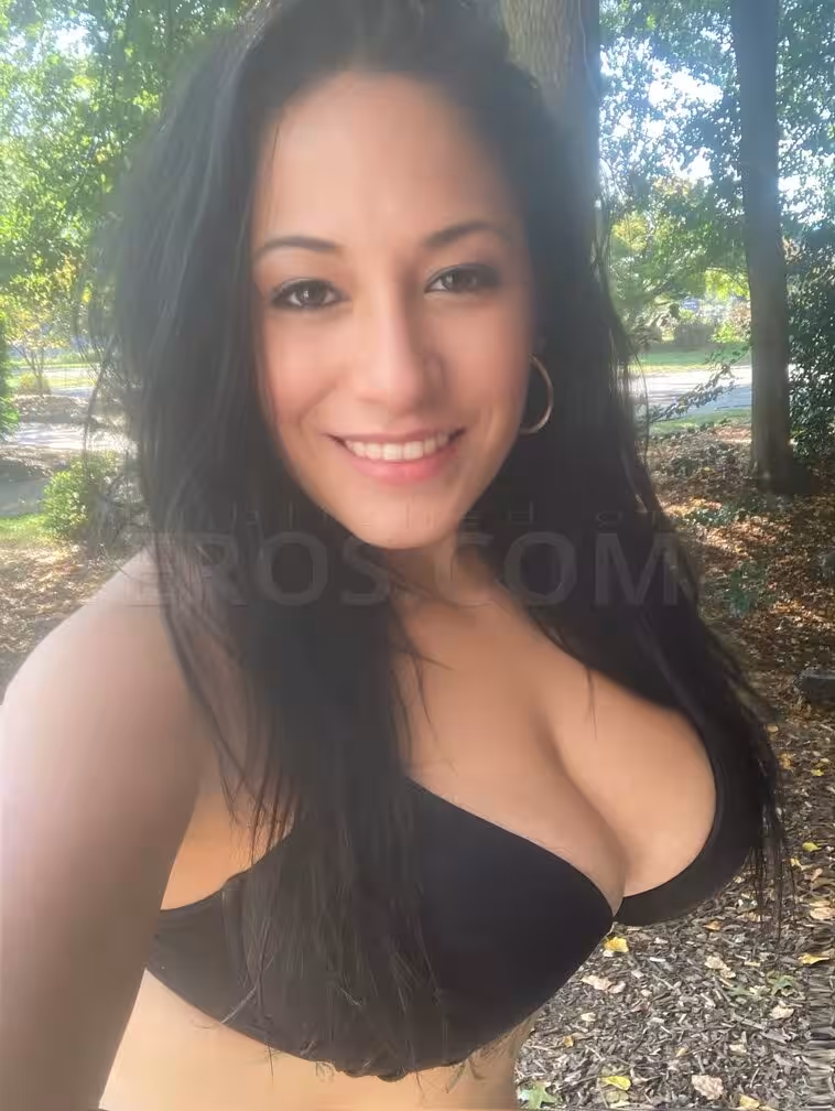 Escort Lisa in Secaucus, NJ