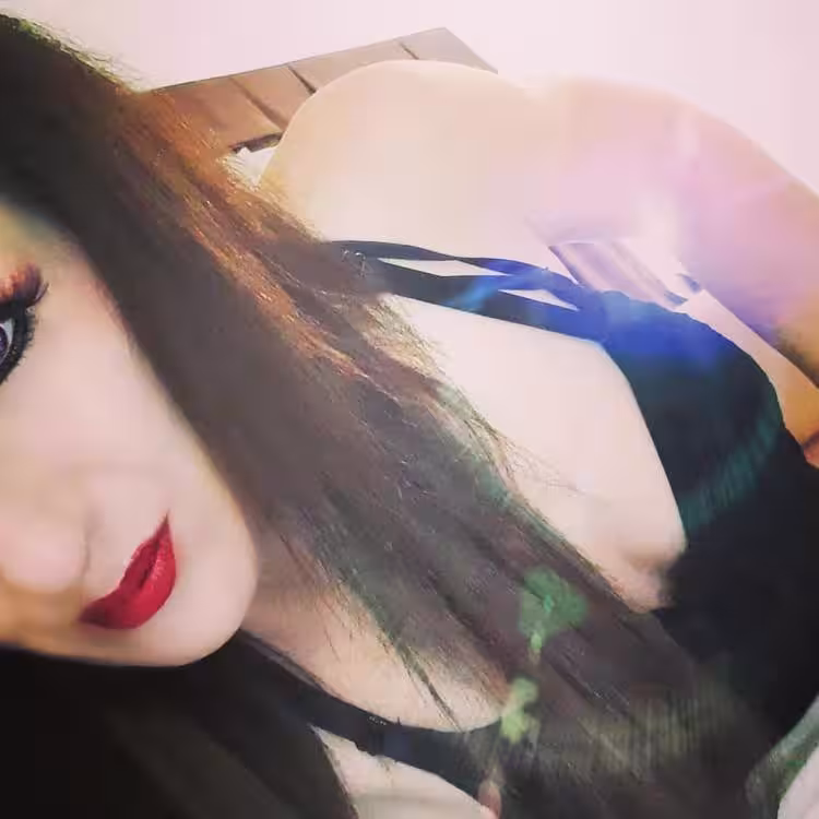 Escort ValleyMiley / Vixen Violet in Sherman Oaks, CA