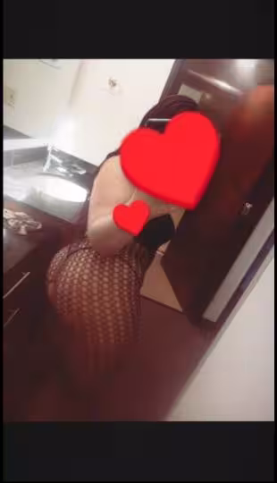 Escort Lizz / Latiina Mamii in Somerville, MA