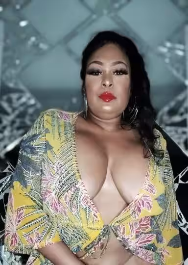 Massage Lola in Surprise, AZ