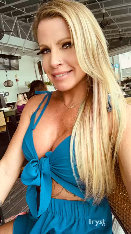 Escort/Massage Kristi Kream in Tampa, FL