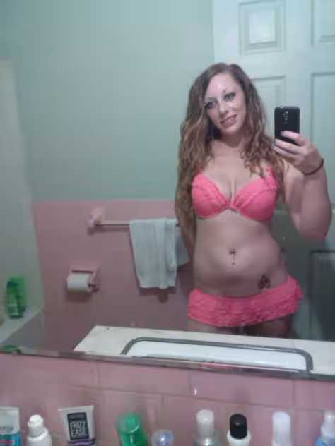 Escort/Massage/S&M Miss Dixie in Toledo, OH