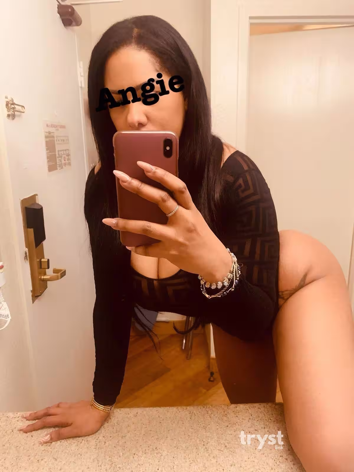 Escort Angie in Waltham, MA