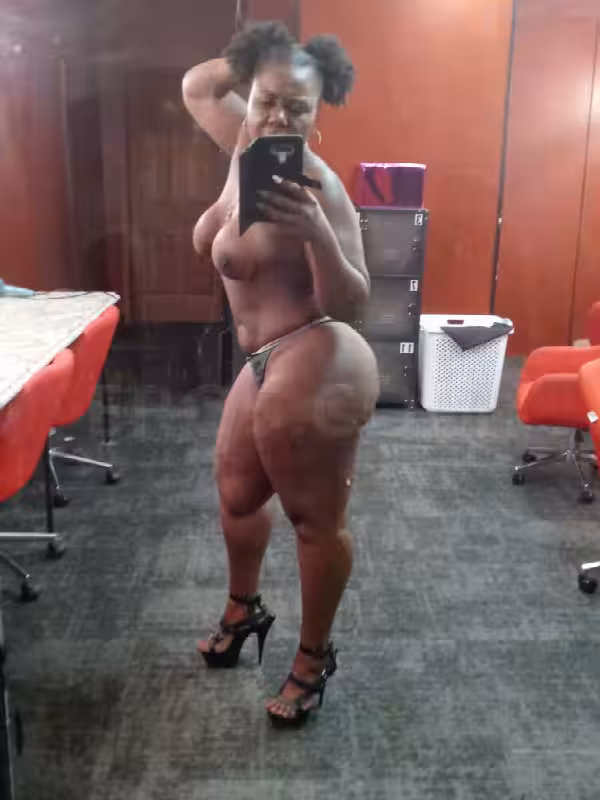 Escort/Massage/S&M Poizon Ivy XXX / Ila Blue / Ivy Belle in Washington, D.C., DC