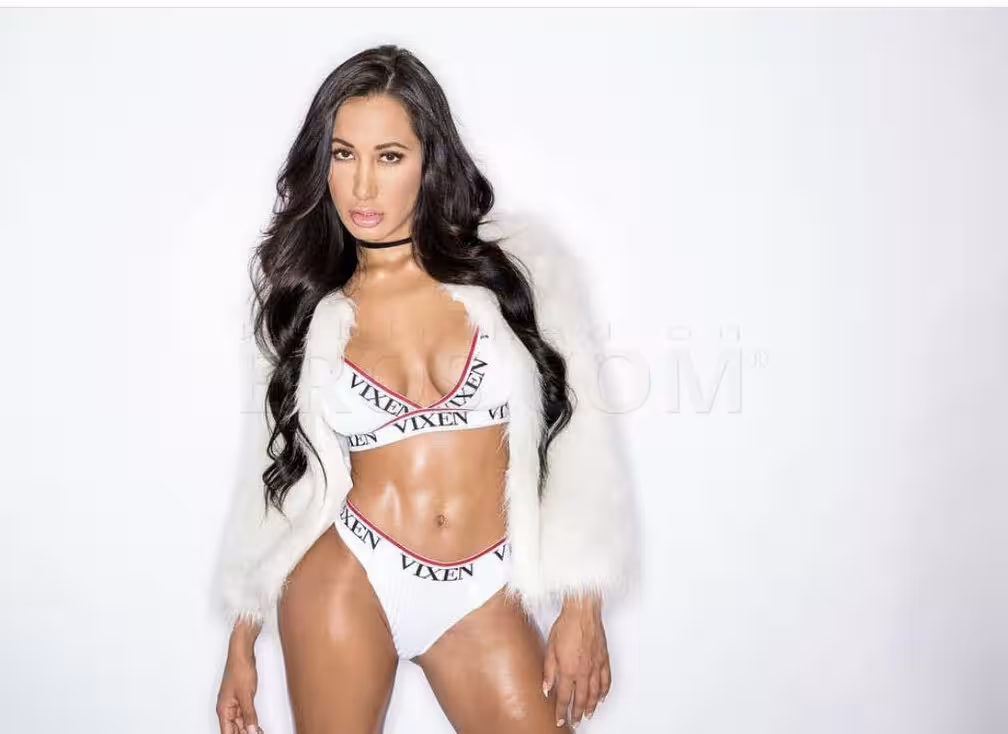 Escort/Massage Amia Miley in Westwood / Century City, CA