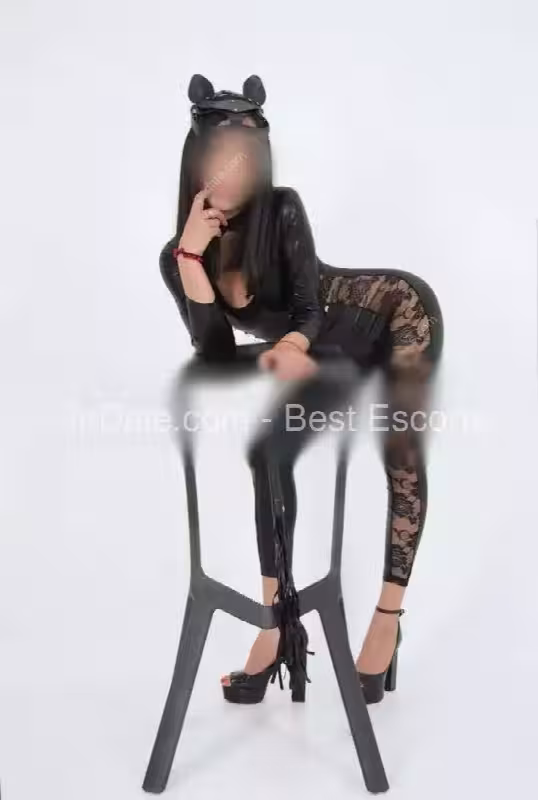 Escort/Massage Sofia in Wheeling, IL